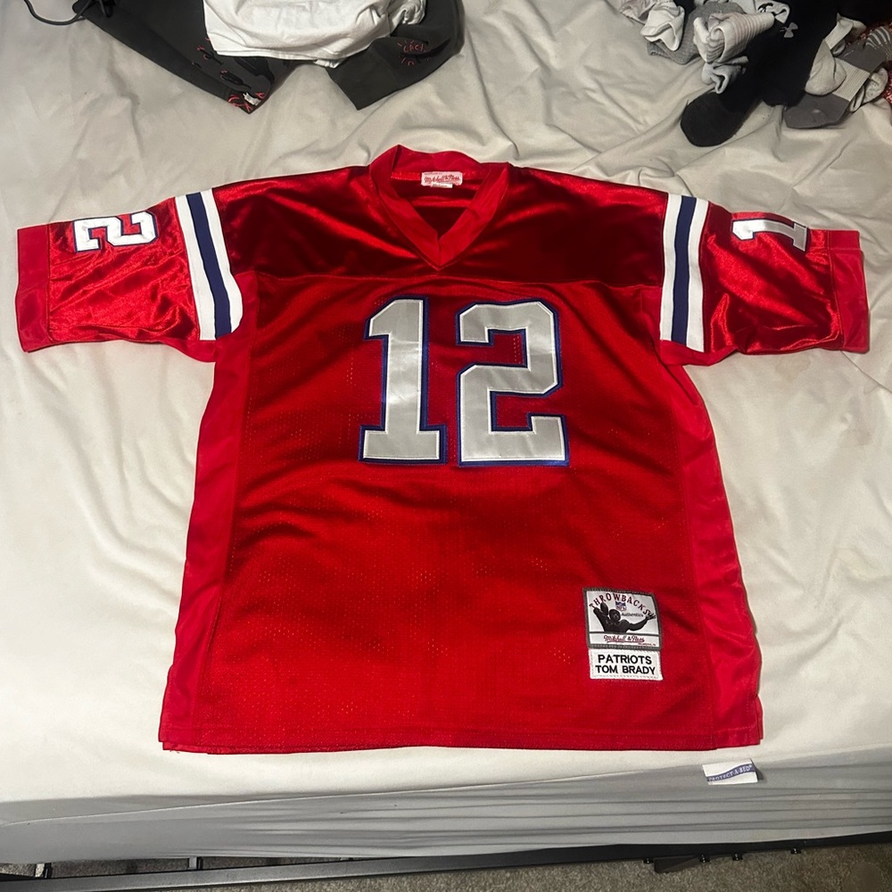 TOM BRADY MITCHELL & NESS RED ALTERNATE PATRIOTS JERSEY SIZE L